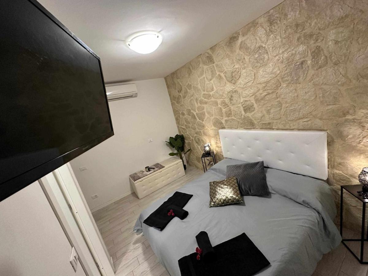 Destiny Home 3 Verona Borgo Roma Exterior photo